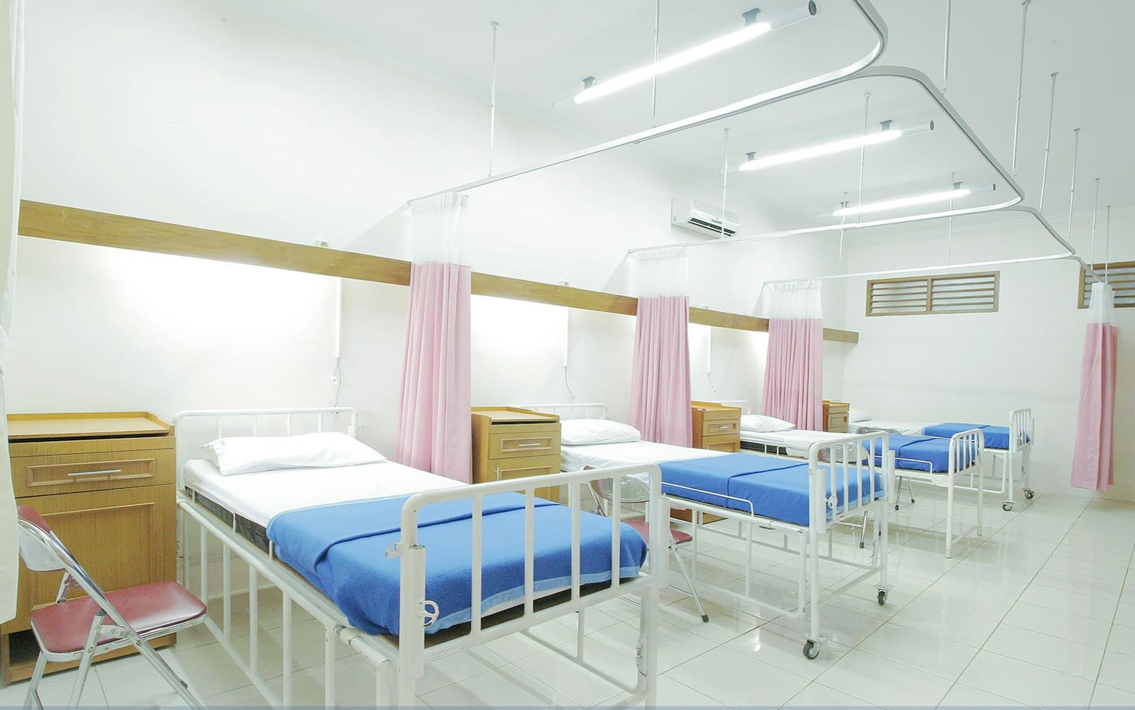 Specialitate Urologie la Eva Medical